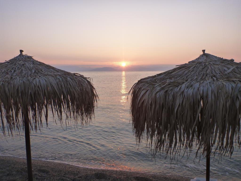 Flora Studios Corfu - Adults Only Benitses  Exterior photo
